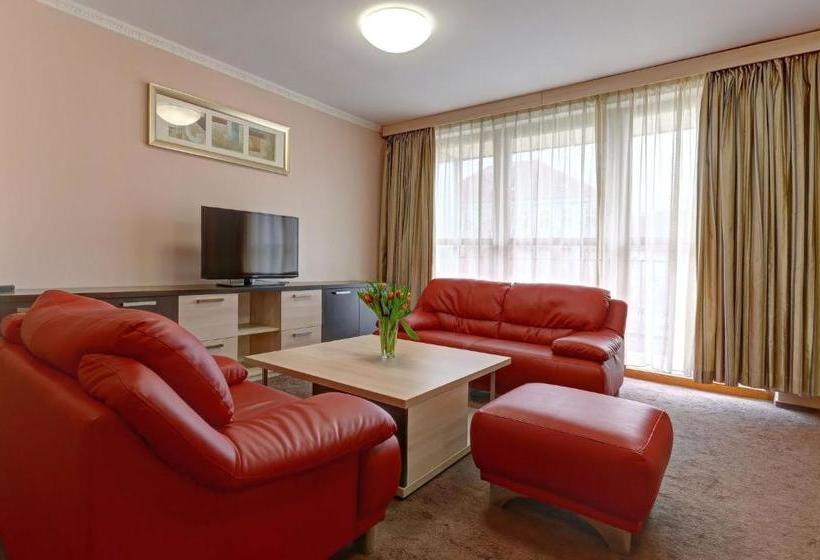 בית מלון כפרי Teplice Plaza