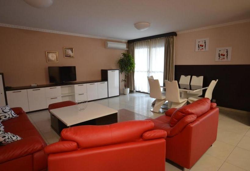 בית מלון כפרי Teplice Plaza