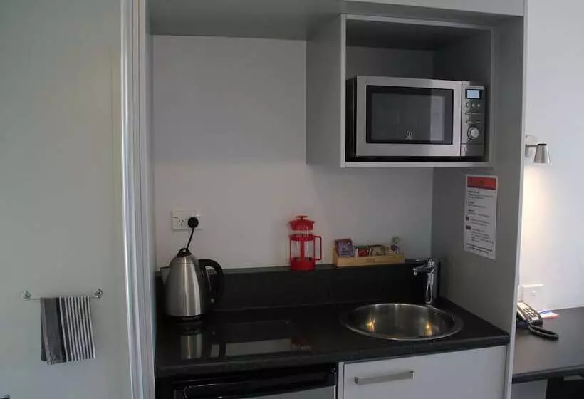 Мотель Pukekura Motor Lodge