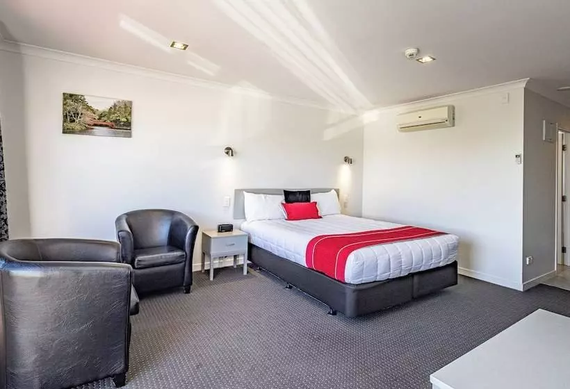 Мотель Pukekura Motor Lodge