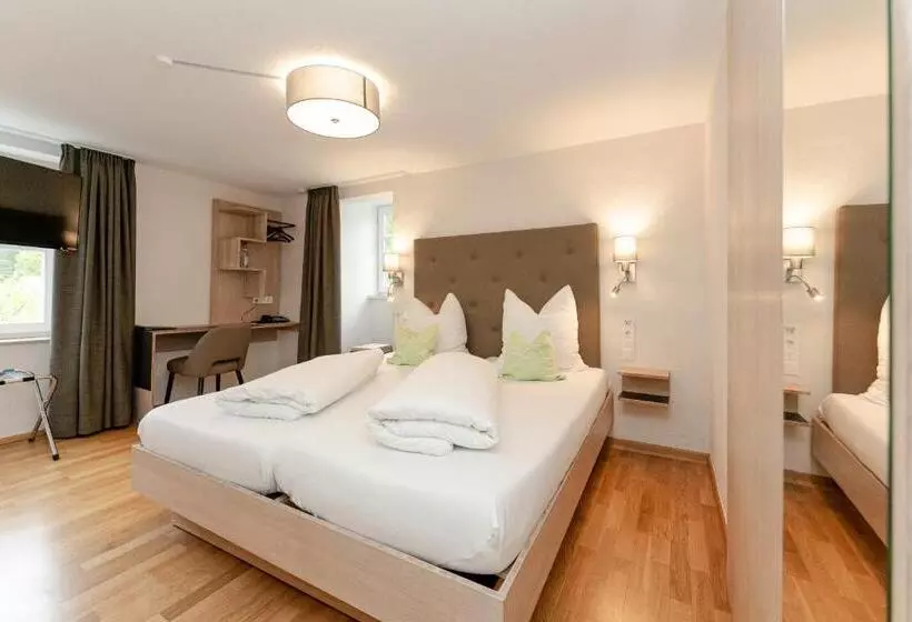 Пансион & Restaurant Fischer