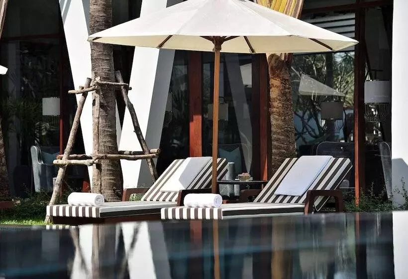 هتل Shintana Saya La Maison