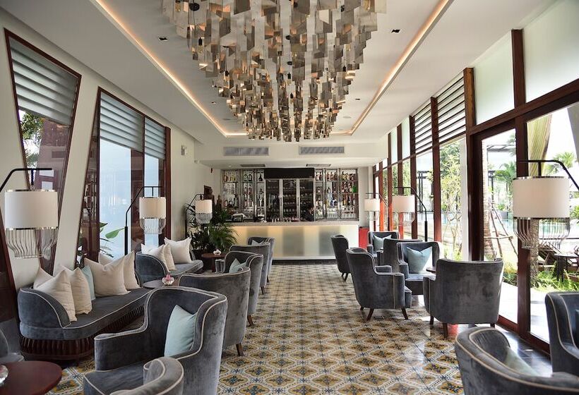 فندق Shintana Saya La Maison