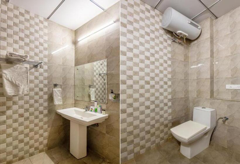 Hotel Treebo White Rock, Sohna Road