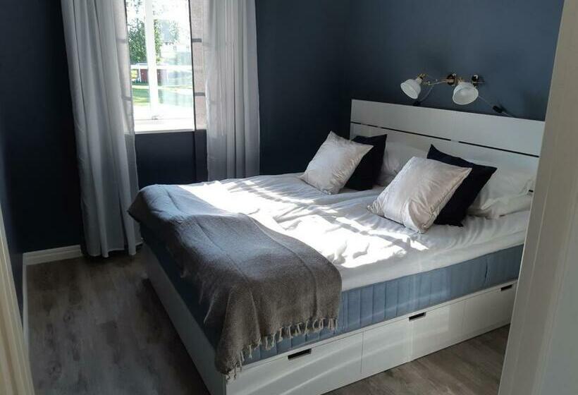 בית מלון כפרי Smålandsgården