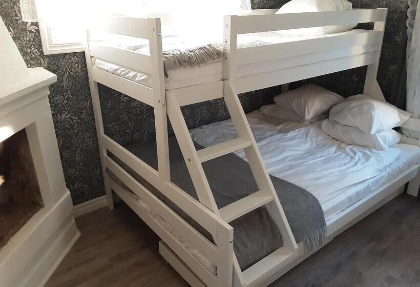 בית מלון כפרי Smålandsgården