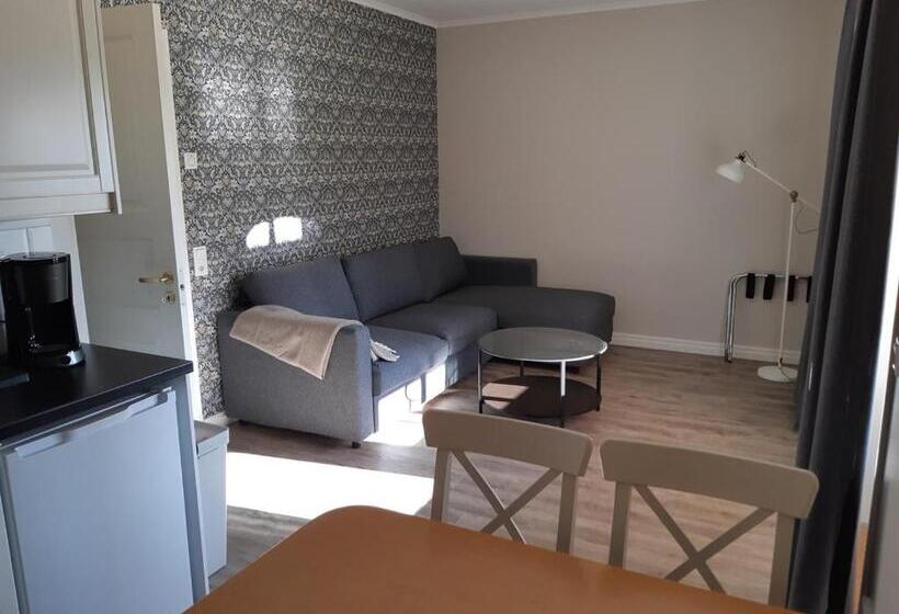 בית מלון כפרי Smålandsgården