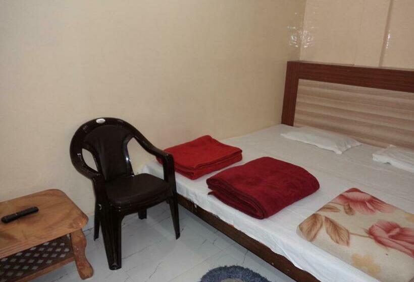 ホテル Economical Rooms In Police Bazar