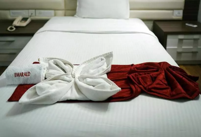 Emarald Hotel Calicut