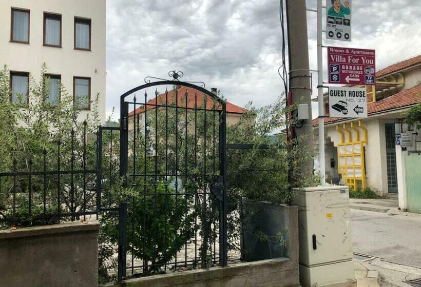 پانسیون Studio Apartment In Old Town With Parking