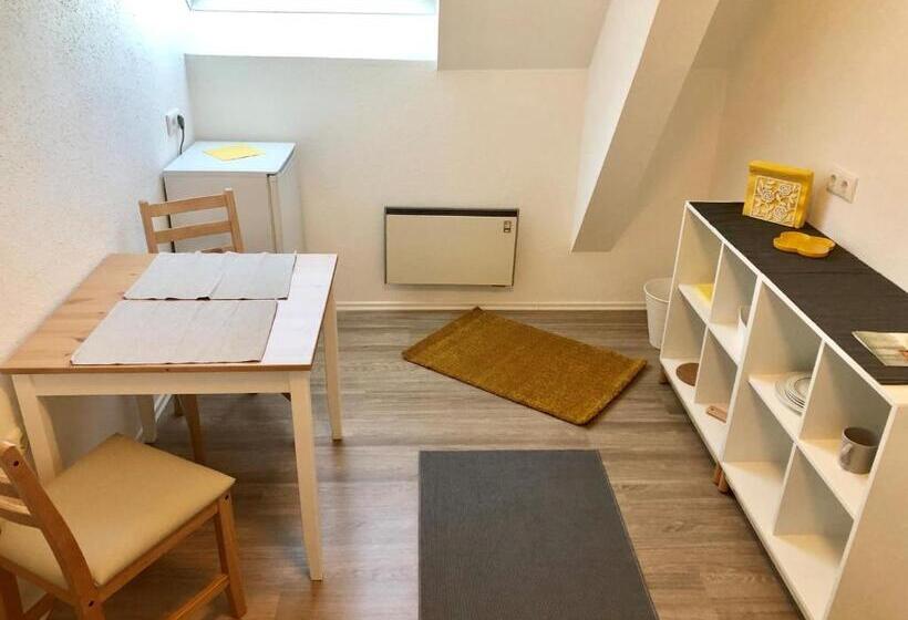 Отель Forsthof Next Door