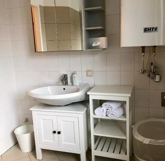 ホテル Forsthof Next Door