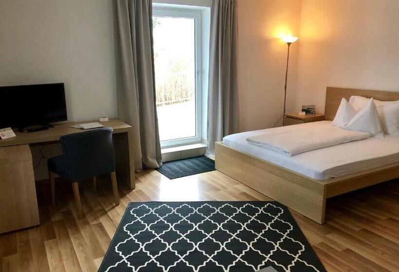 Отель Forsthof Next Door