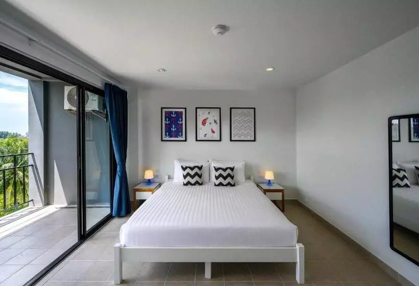 Maikhao Hotel, Phuket