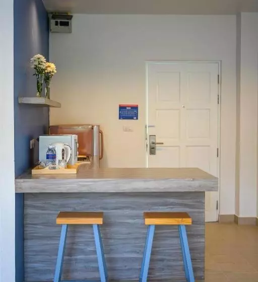 Maikhao Hotel, Phuket