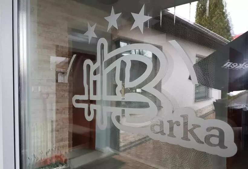 فندق Barka