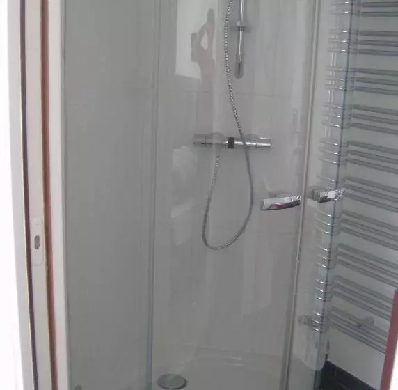 Отель Domaine De Kermodest