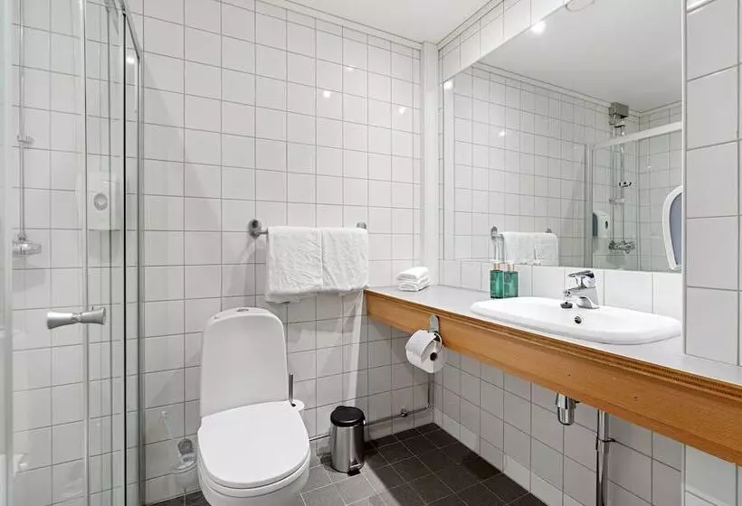 Enter St Elisabeth Hotel & Spa