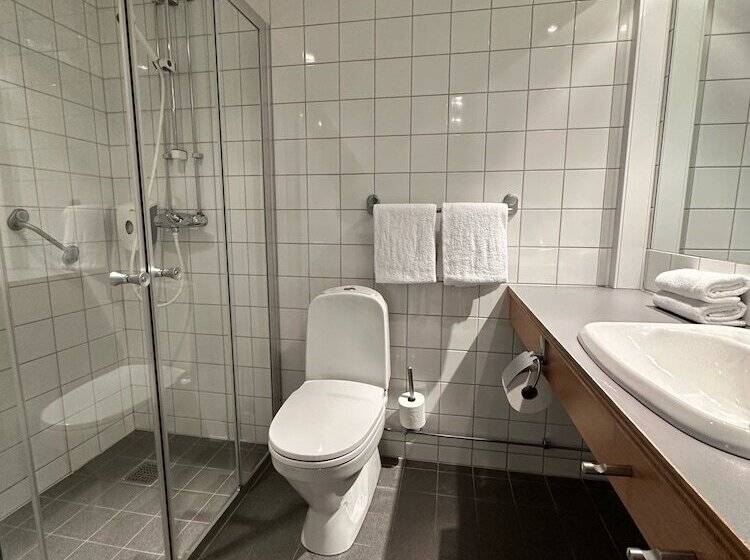 Enter St Elisabeth Hotel & Spa