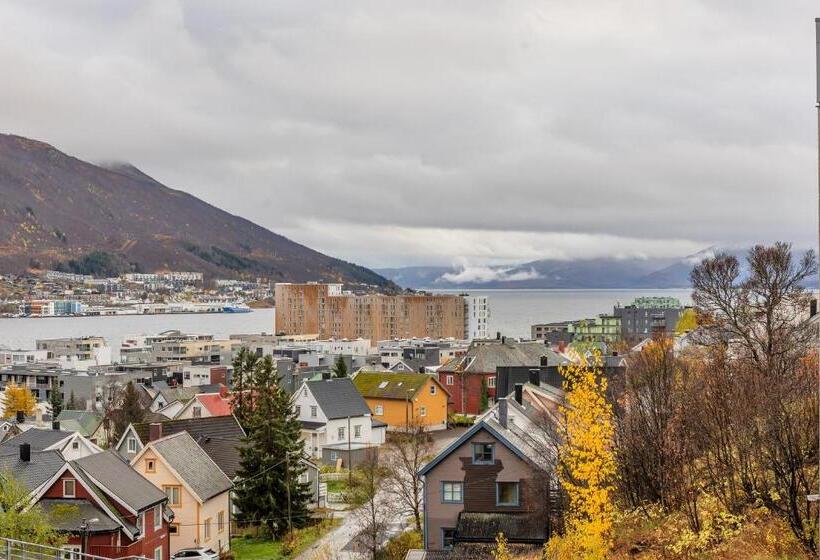 Enter St Elisabeth Hotel & Spa