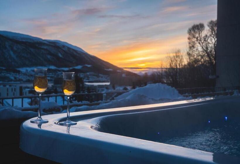 Enter St Elisabeth Hotel & Spa