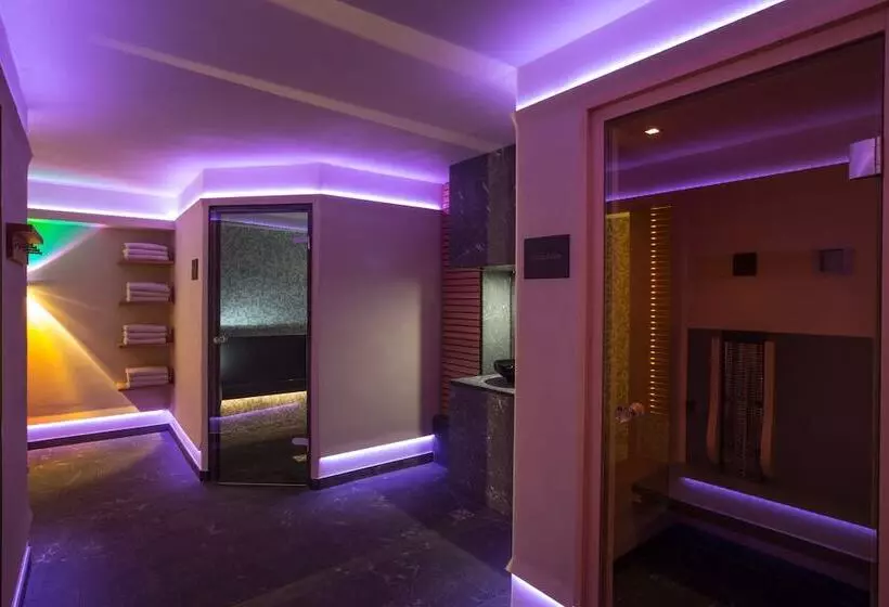 בית מלון כפרי Hirsch