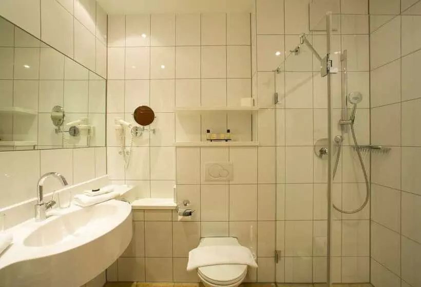 בית מלון כפרי Hirsch