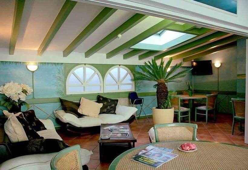 בית מלון כפרי Hôtel Du Port