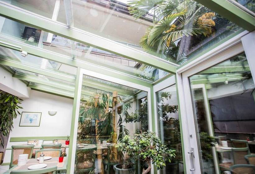 בית מלון כפרי Hôtel Du Port