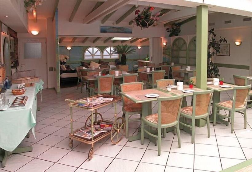 בית מלון כפרי Hôtel Du Port