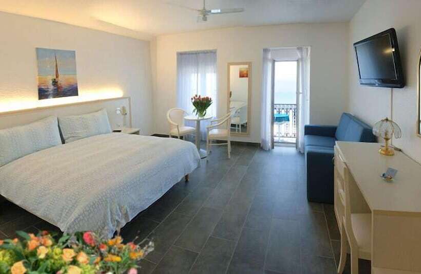 בית מלון כפרי Hôtel Du Port