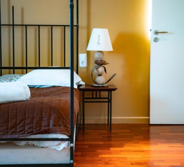 Отель Hôtel Mas De Baumes