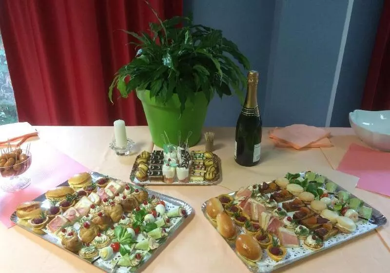 فندق Inspiration By Balladins Villefranche De Rouergue