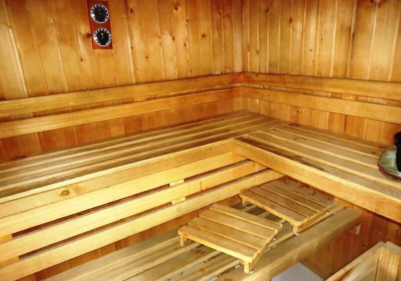 فندق Inspiration By Balladins Villefranche De Rouergue