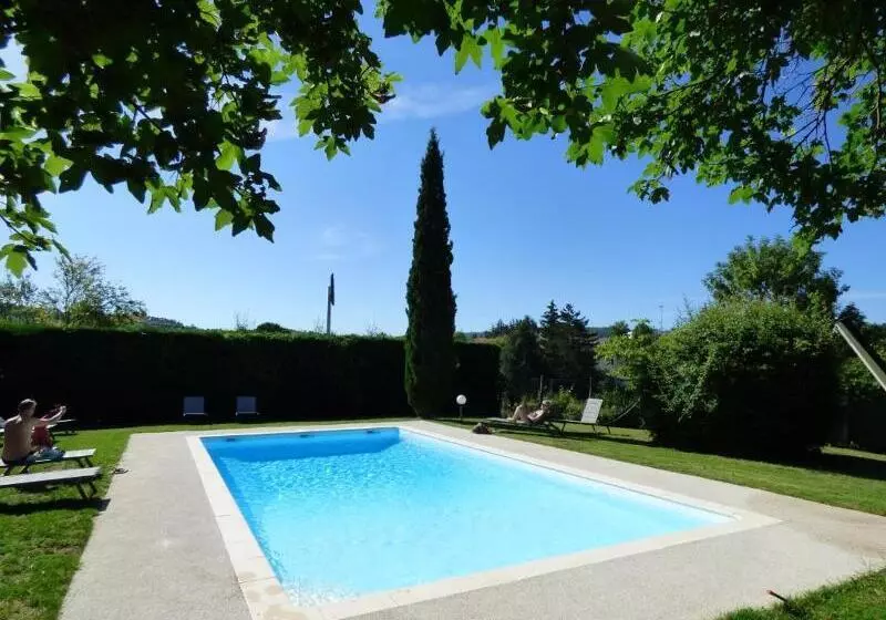 فندق Inspiration By Balladins Villefranche De Rouergue