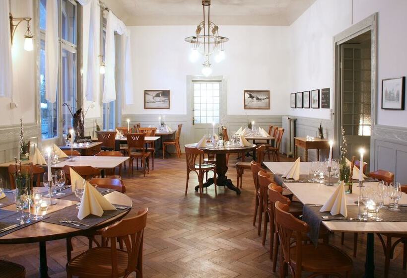 ホテル Kurhaus Bergün