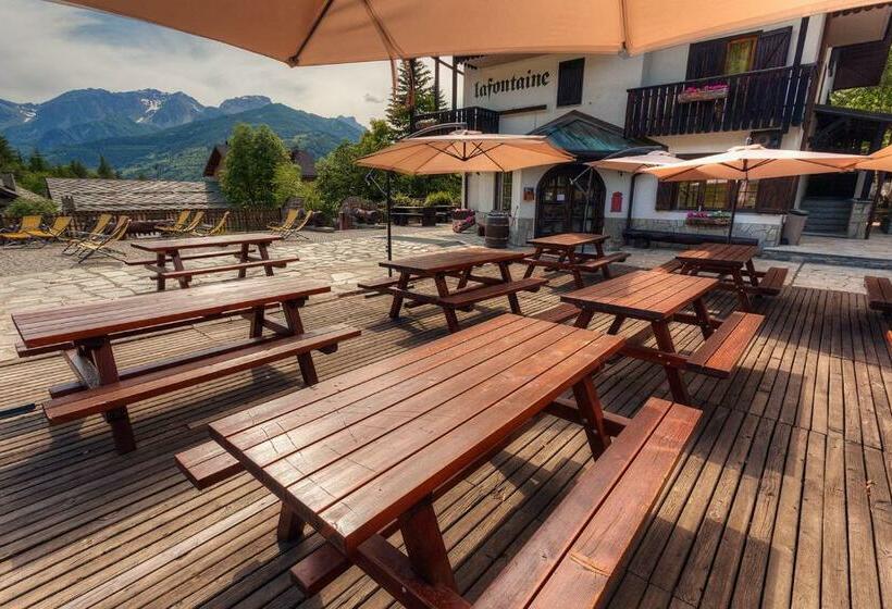 בית מלון כפרי La Fontaine