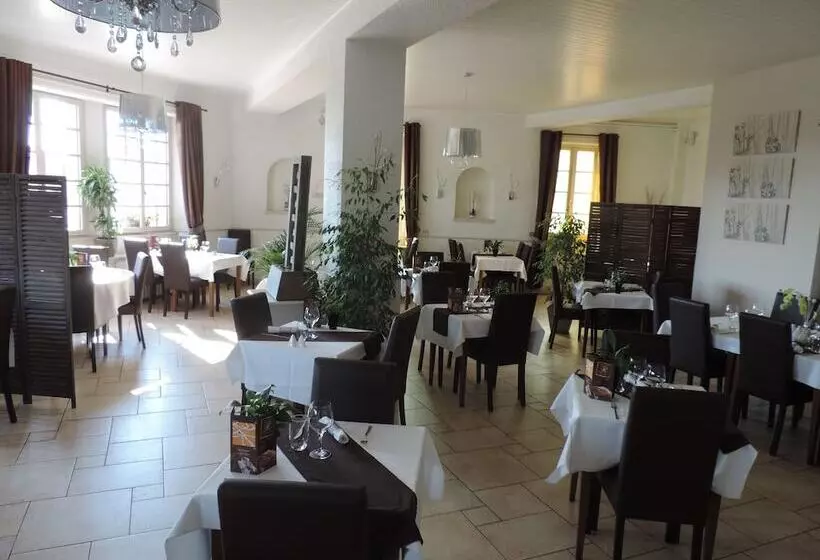 Hotel Le Renaissance