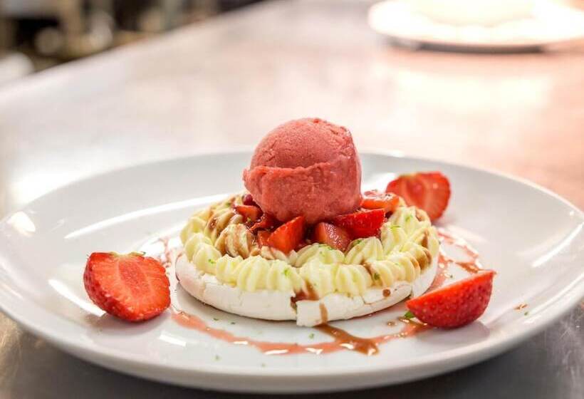 Отель Hôtel Restaurant La Belle Poule Contact