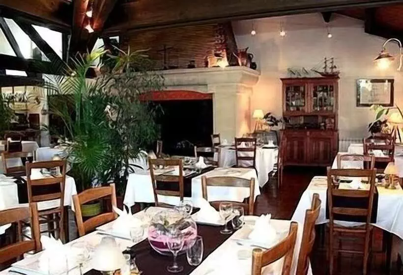 酒店 Hôtel Restaurant La Belle Poule Contact