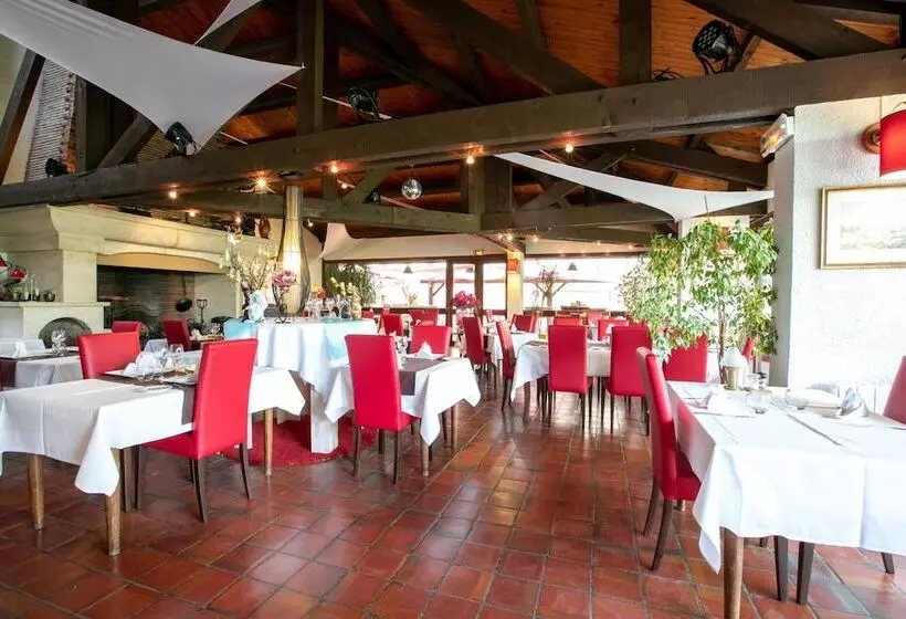 酒店 Hôtel Restaurant La Belle Poule Contact