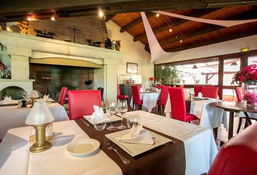 酒店 Hôtel Restaurant La Belle Poule Contact