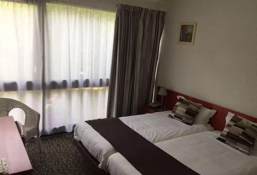 酒店 Hôtel Restaurant La Belle Poule Contact