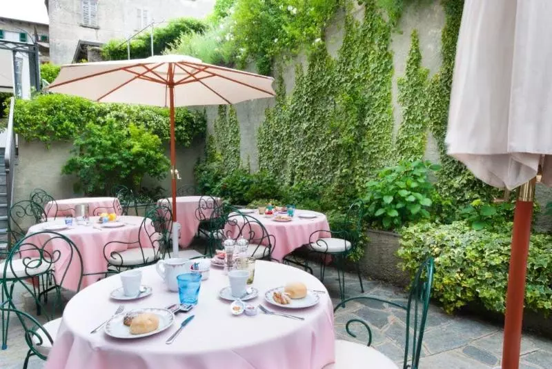 هتل Miralago B&b And Apartments