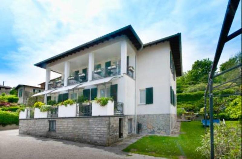 בית מלון כפרי Miralago B&b And Apartments