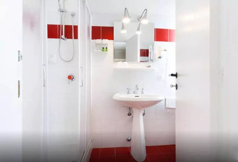 هتل Miralago B&b And Apartments