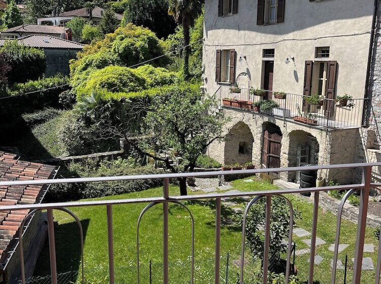 בית מלון כפרי Miralago B&b And Apartments