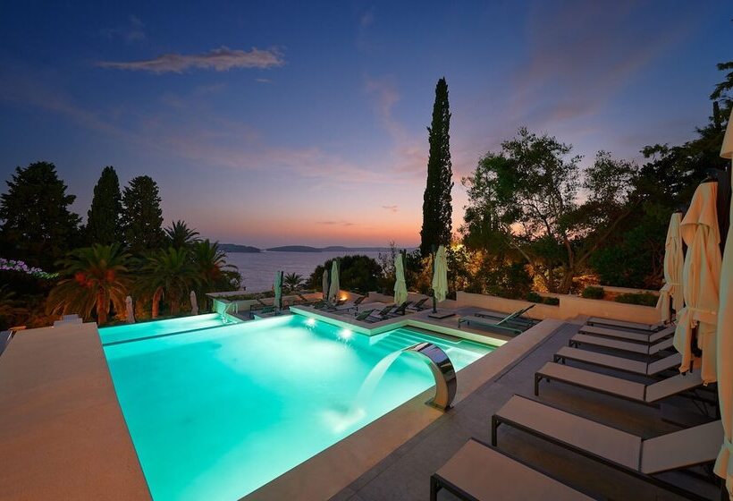 בית מלון כפרי Moeesy, Blue & Green Oasis