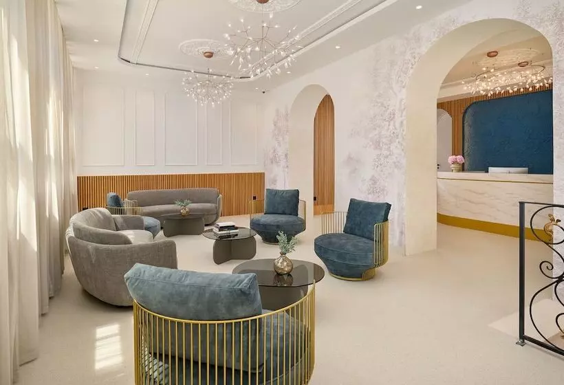 هتل Moeesy, Blue & Green Oasis