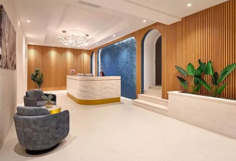 هتل Moeesy, Blue & Green Oasis